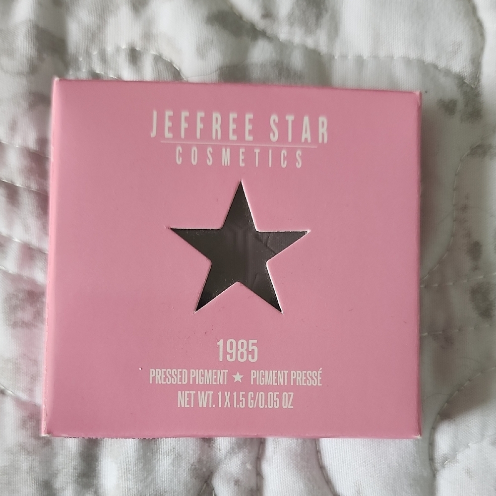 Jeffree Star Pink Eyeshadow Palette